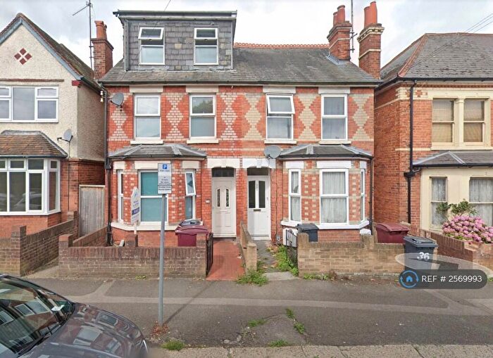 5 Bedroom Terraced House To Rent In Wantage Road, Reading, RG30