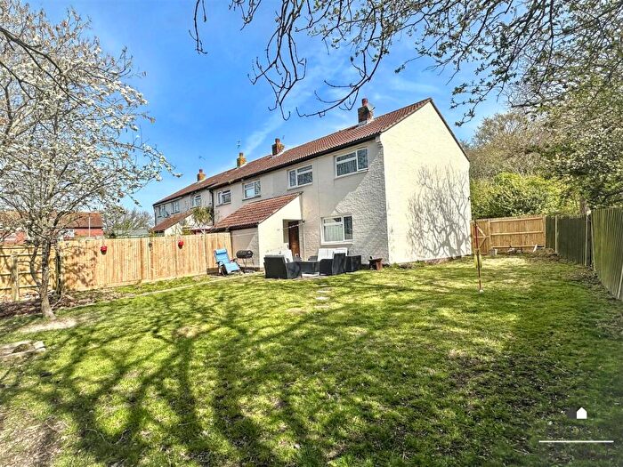 3 Bedroom House For Sale In Oulton Close, Eastbourne, BN23