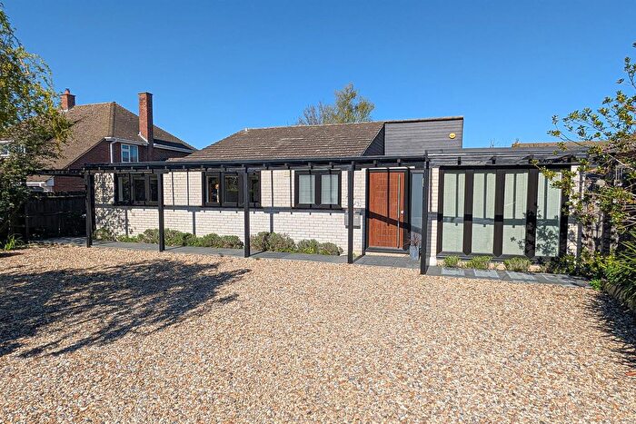 6 Bedroom Detached Bungalow For Sale In Toyse Lane, Burwell, Cambridge, CB25