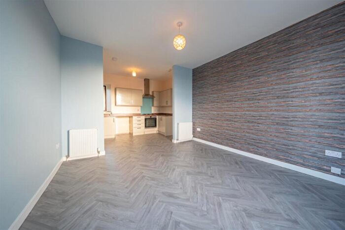 3 Bedroom Flat For Sale In High Street, Rattray, Blairgowrie, PH10