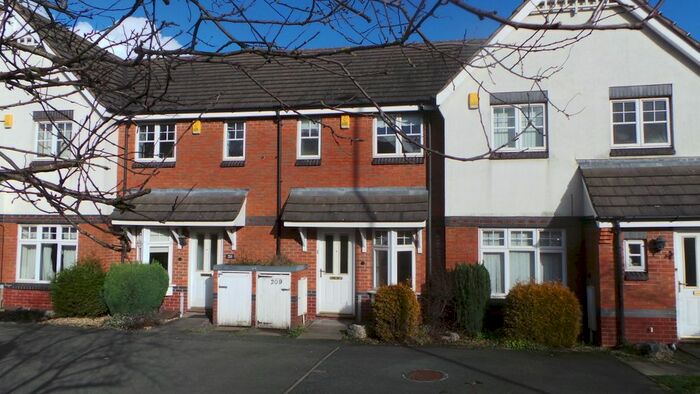 2 Bedroom Terraced House To Rent In Parkway, Birmingham, B45