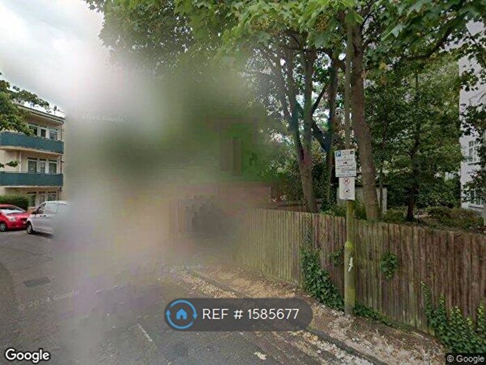 2 Bedroom Flat To Rent In Flowersmead, London, SW17