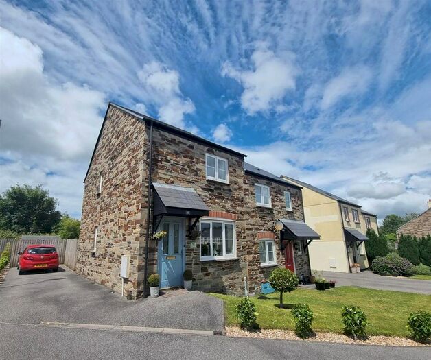 2 Bedroom Property To Rent In Netley Meadow, Bugle, St. Austell, PL26