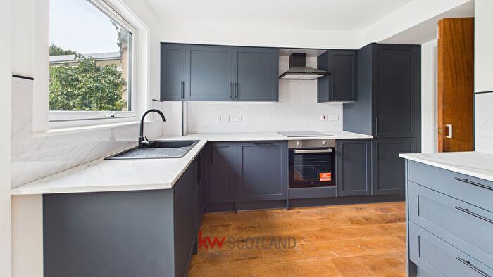 3 Bedroom Terraced House For Sale In Claremont Grove, Aberdeen, AB10