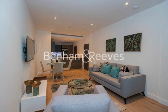 2 Bedroom Flat To Rent In Sovereign Court, Hammersmith, W6