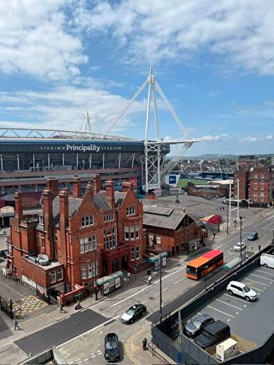 2 Bedroom Flat To Rent In Golate Street, Cardiff City Centre, CF10