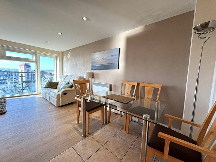 3 Bedroom Flat To Rent In Altamar, Kings Road, Swansea, SA1