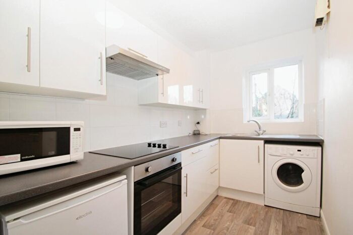 1 Bedroom Flat To Rent In Nelson Street, Buckingham, MK18