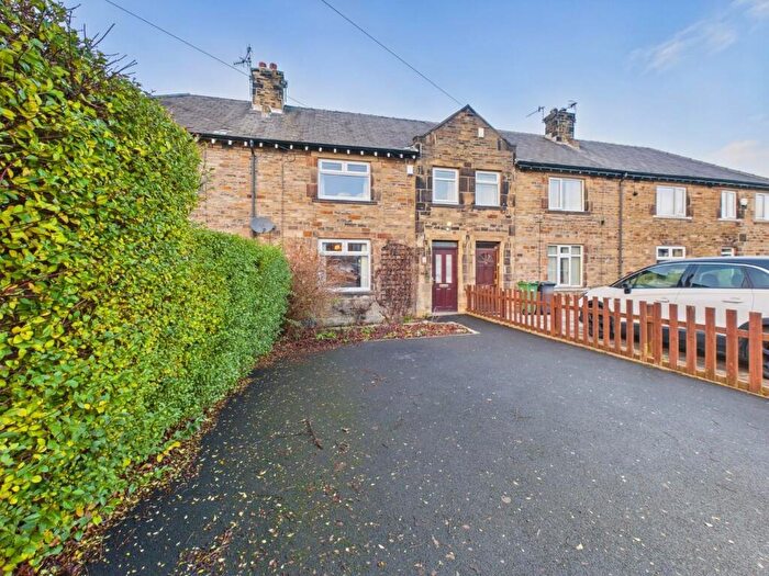 3 Bedroom House For Sale In Manor Road, Bingley, BD16