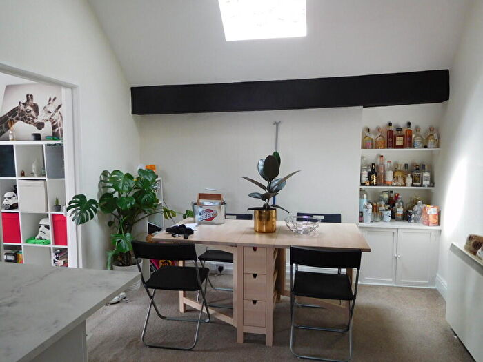 1 Bedroom Apartment To Rent In Broad Street, Chipping Sodbury, BS37
