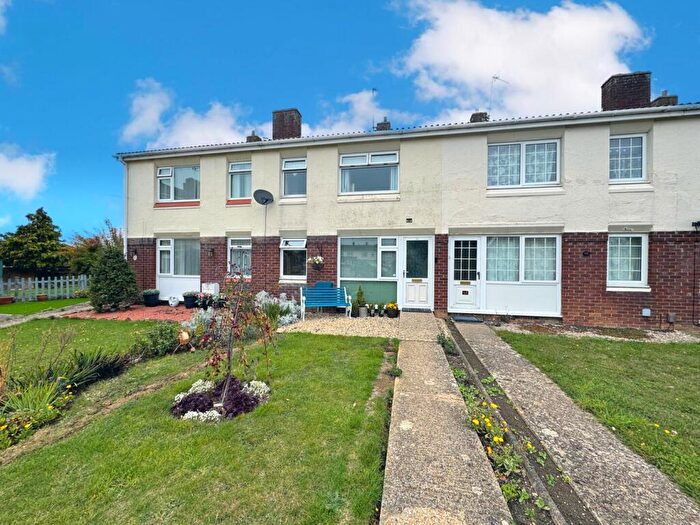 3 Bedroom Terraced House For Sale In Studley Road, Wootton, MK43