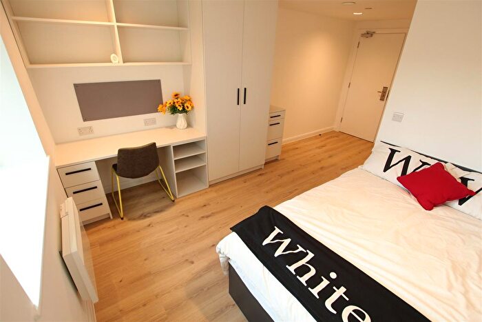 1 Bedroom Property To Rent In Kettering Road, Northampton, NN1