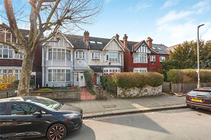 1 Bedroom Flat For Sale In Thrale Road, Furzedown, SW16
