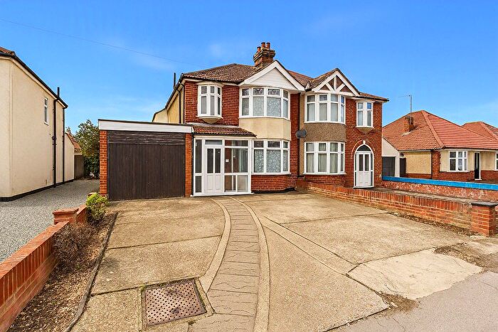 3 Bedroom Semi Detached House For Sale In Heath Road, Ipswich, IP4