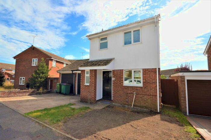 3 Bedroom Detached House To Rent In Downs Road, Folkestone, CT19