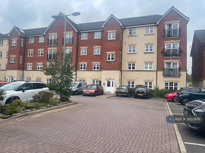 2 Bedroom Flat To Rent In Astley Brook Close, Bolton, BL1