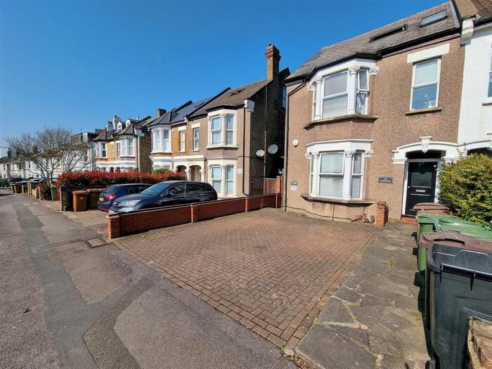 Studio To Rent In Cedar Road, Sutton, SM2