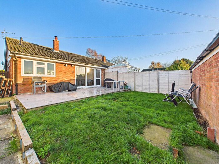 3 Bedroom Bungalow For Sale In Ridgeway, Eynesbury, St. Neots, PE19