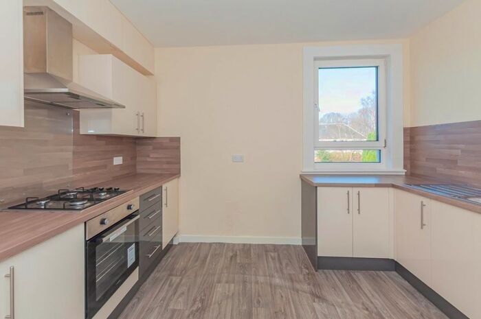 2 Bedroom Flat To Rent In Mitchell Crescent, Alloa, FK10