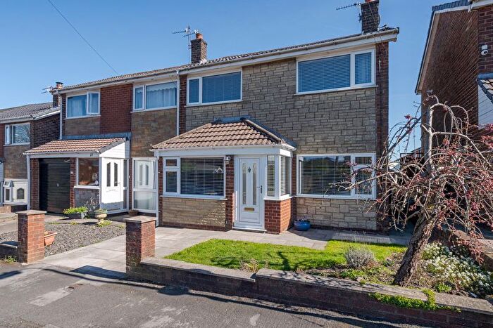 3 Bedroom Semi-Detached House To Rent In Heathfield Drive, Bolton, BL3