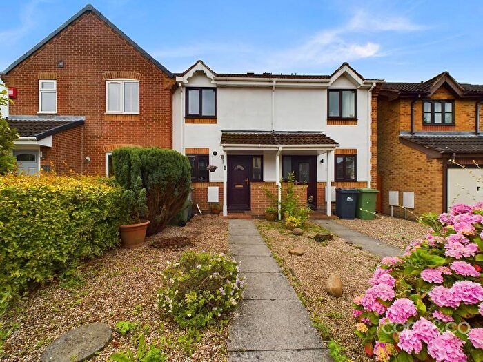 2 Bedroom Town House To Rent In Oak Tree Close, Swanwick, Alfreton, Derbyshire, DE55