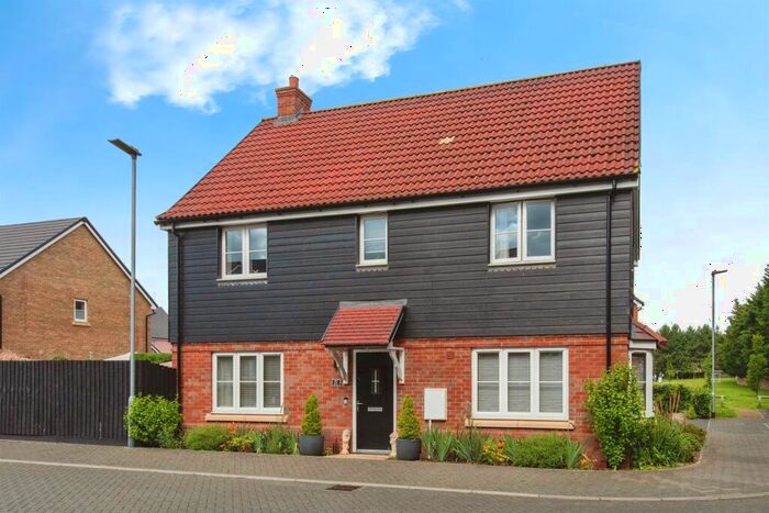 4 Bedroom Detached House For Sale In Mace Road, Mildenhall, Bury St. Edmunds, IP28
