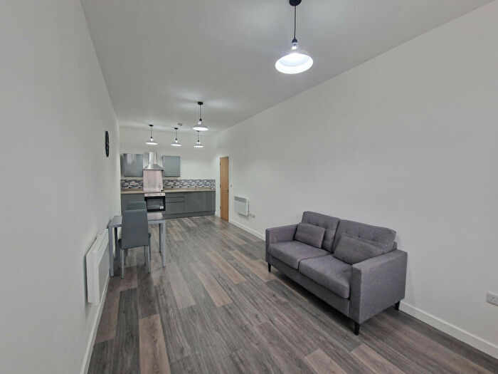 1 Bedroom Apartment To Rent In Card House, Bingley Road, Bradford, Yorkshire, BD9