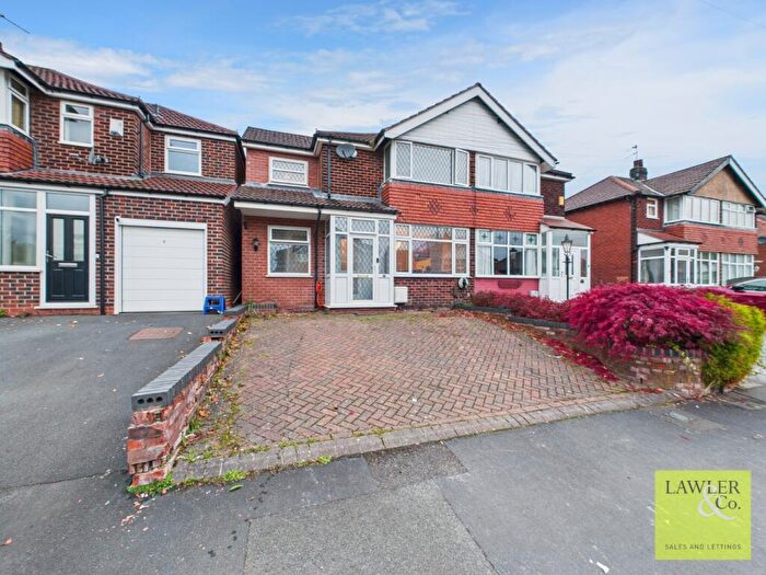 3 Bedroom Semi Detached House For Sale In Linda Drive, Hazel Grove, Stockport, Cheshire, SK7