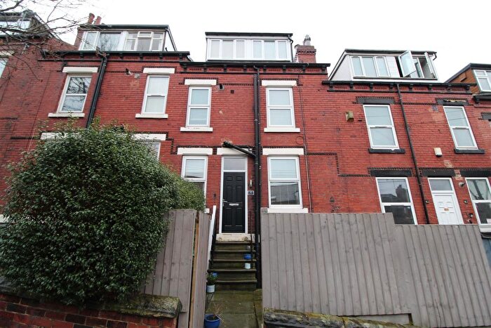 4 Bedroom Terraced House For Sale In Norman Row, Leeds, LS5