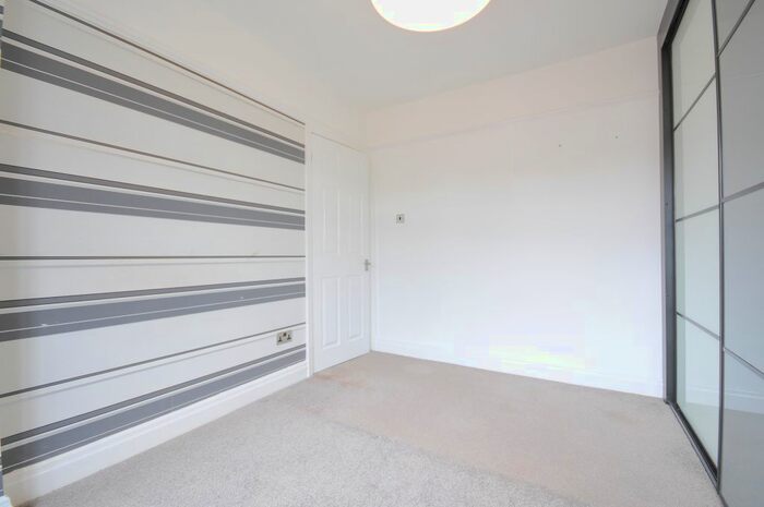 3 Bedroom Town House For Sale In Ashbourne Avenue, Cheadle, SK8