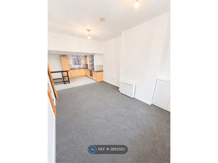 1 Bedroom Flat To Rent In Lower Fold, Stockport, SK6