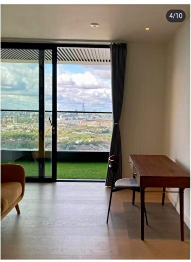 1 Bedroom Flat To Rent In Hobart Building, Wards Place, E14