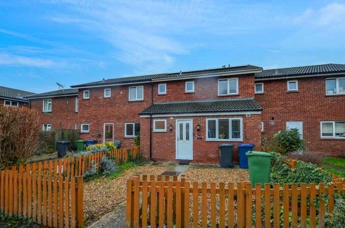 3 Bedroom Semi-Detached House To Rent In Wycliffe Road, Cambridge, CB1