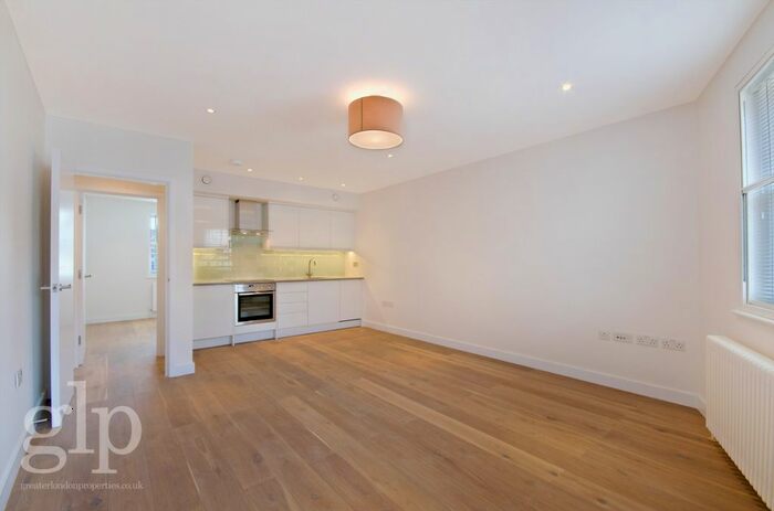 1 Bedroom Flat To Rent In Lisle Street, London, Greater London, WC2H