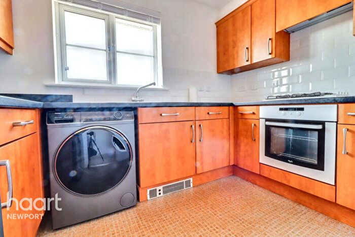 2 Bedroom Apartment For Sale In Schooner Walk, Newport, NP10