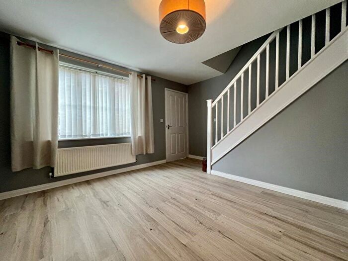 2 Bedroom Flat To Rent In Stonefield Drive, Manchester, Greater Manchester, M8
