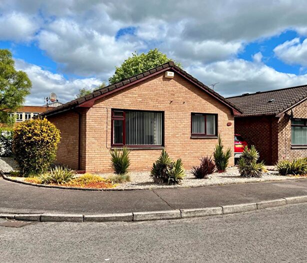 2 Bedroom Detached Bungalow For Sale In Munro Place, Alloa, Clackmannanshire, FK10