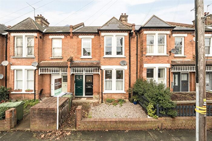2 Bedroom Flat For Sale In Deerdale Road, London, SE24