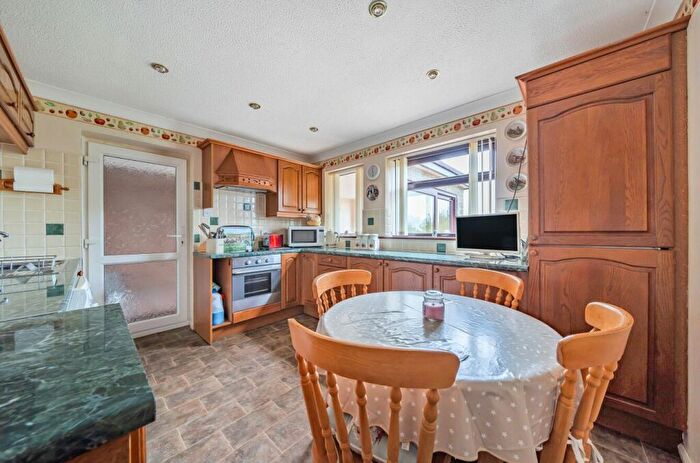 4 Bedroom Bungalow For Sale In Holcombe Drive, Llandrindod Wells, Powys, LD1