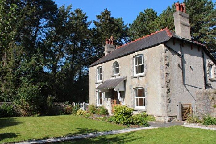 4 Bedroom Detached House To Rent In Ffordd Y Graig, Holywell, CH8