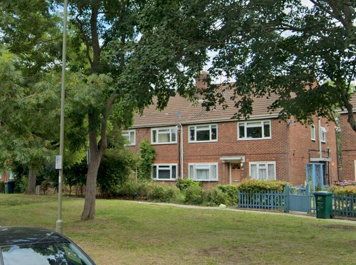 2 Bedroom Flat To Rent In Milespit Hill, Mill Hill, London, NW7