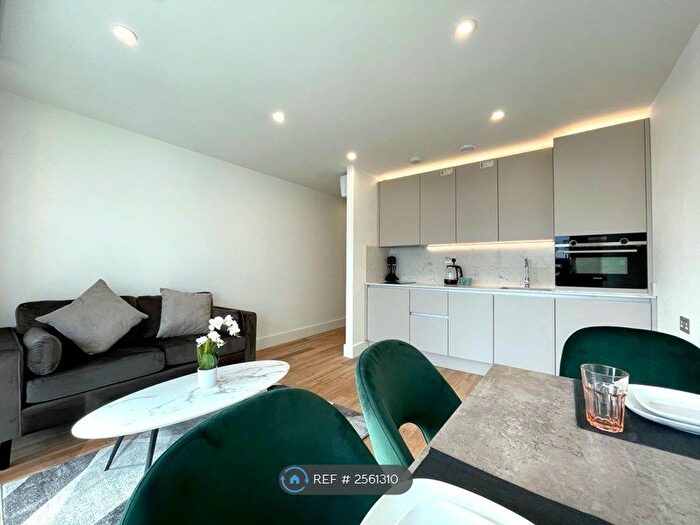 Studio To Rent In Holmes Road, London, NW5