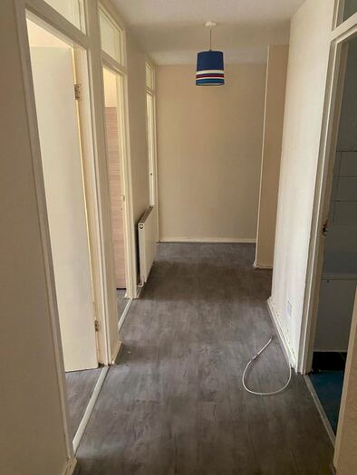 3 Bedroom Flat To Rent In Vicarage Road, Dagenham, RM10