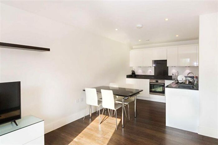 1 Bedroom Flat To Rent In George Row, Bermondsey, SE16