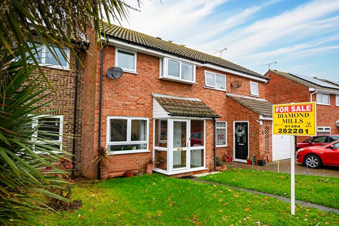 3 Bedroom Terraced House For Sale In Chelsworth Road, Felixstowe, IP11