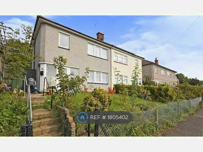 3 Bedroom Semi-Detached House To Rent In Antlers Hill, London, E4