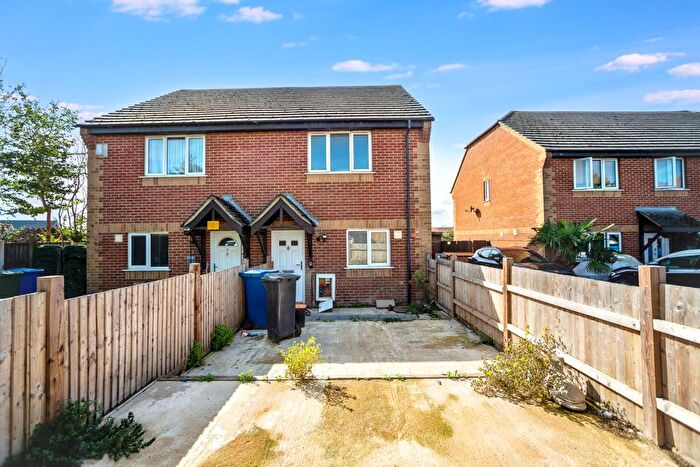 3 Bedroom Semi Detached House For Sale In Lapwing Close, Minster On Sea, Sheerness, ME12