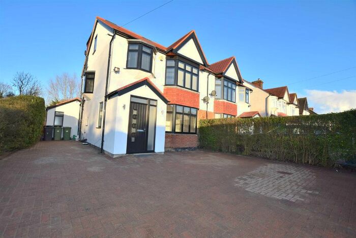 5 Bedroom Semi-Detached House To Rent In Furzehill Road, Borehamwood, WD6