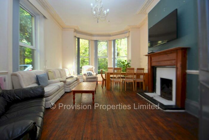 12 Bedroom End Of Terrace House To Rent In Grosvenor Road, Hyde Park, Leeds, LS6