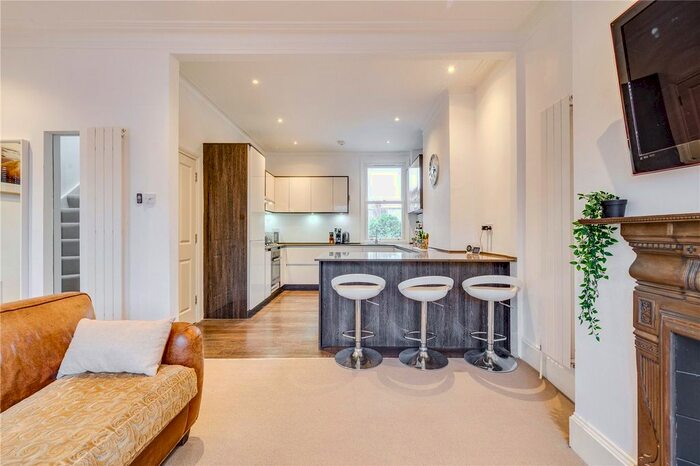3 Bedroom Maisonette To Rent In Danehurst Street, London, SW6